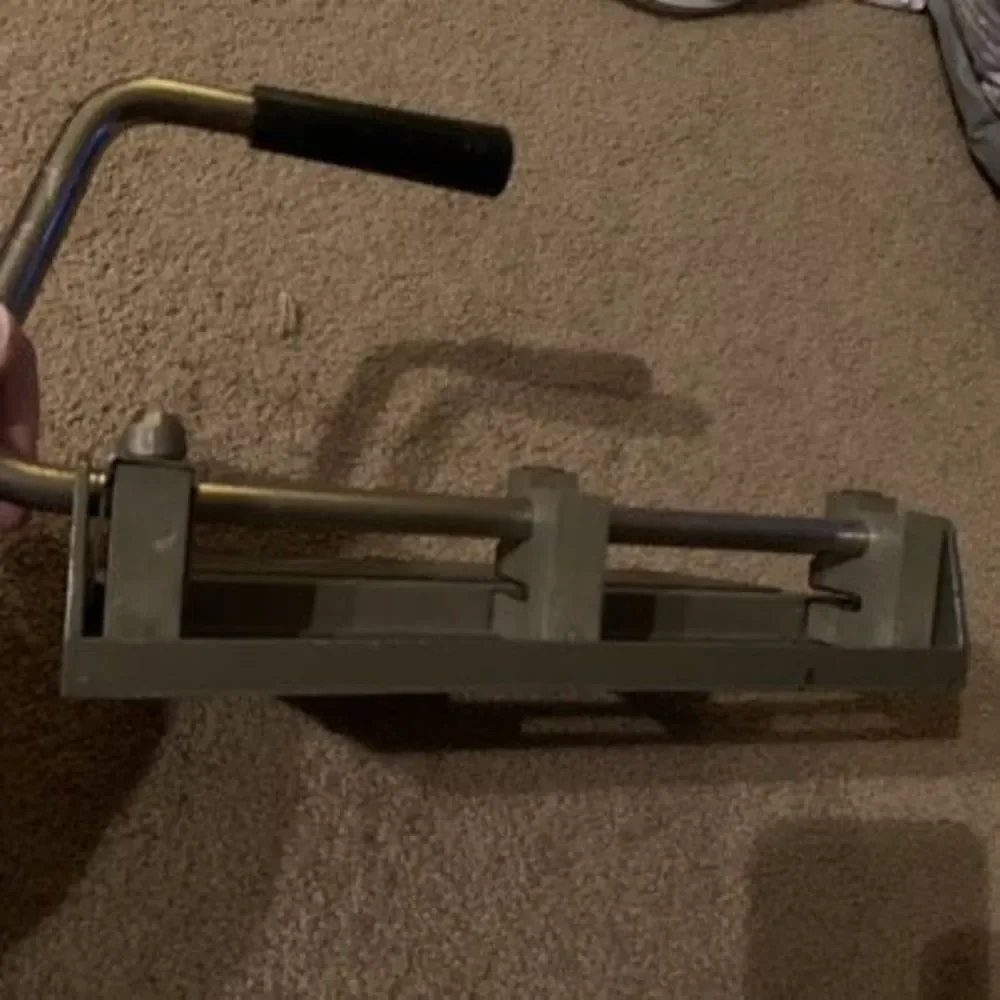Boston Heavy Duty 3 Hole Punch